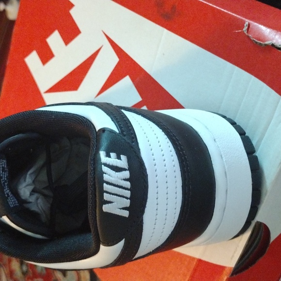 NWT Nike Panda Dunk Low Retro Size 12 - Picture 2 of 7